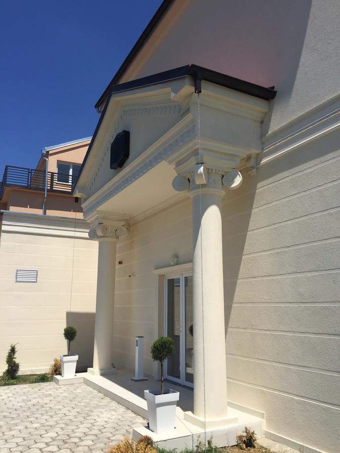 Villa Palace Novi Sad Exterior foto